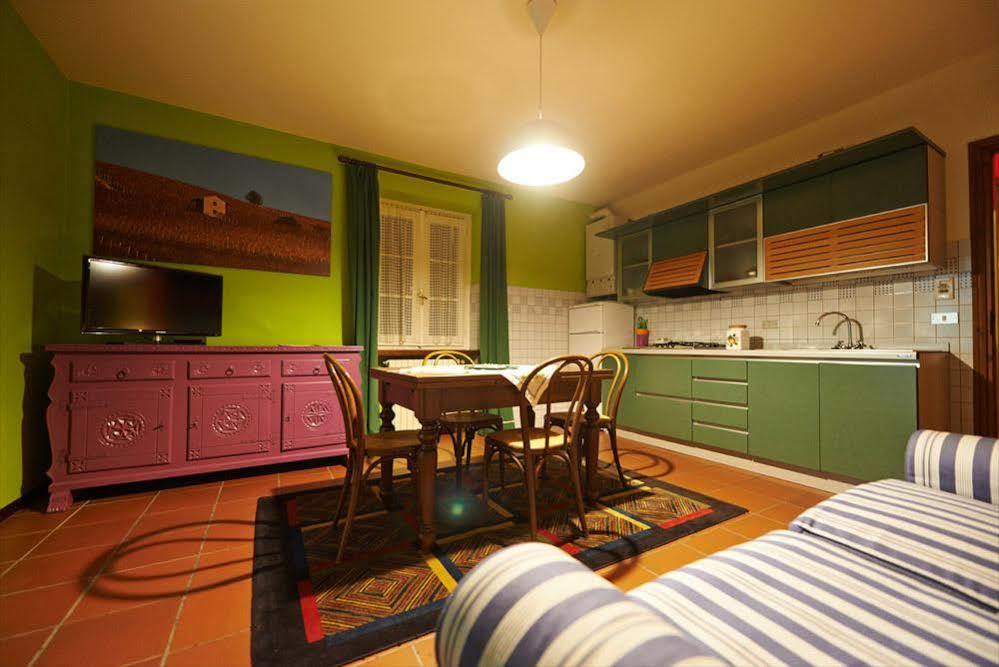 Felicin - Ristorante Albergo "Dimora Storica" Монфорте-д'Альба Екстер'єр фото