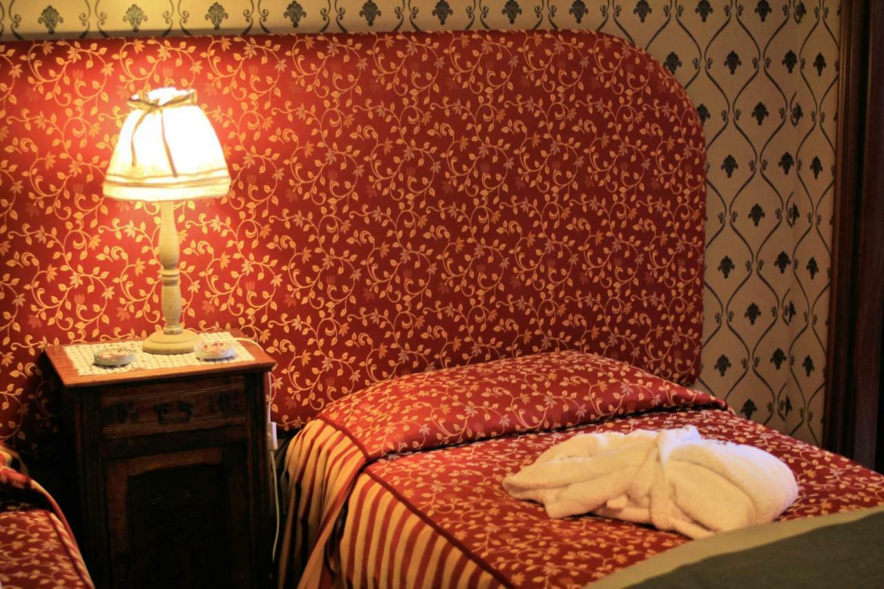 Felicin - Ristorante Albergo "Dimora Storica" Монфорте-д'Альба Екстер'єр фото